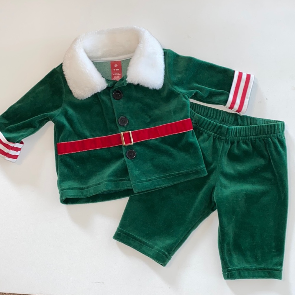 Infant Elf outfit. Under wraps from Target. NWOT